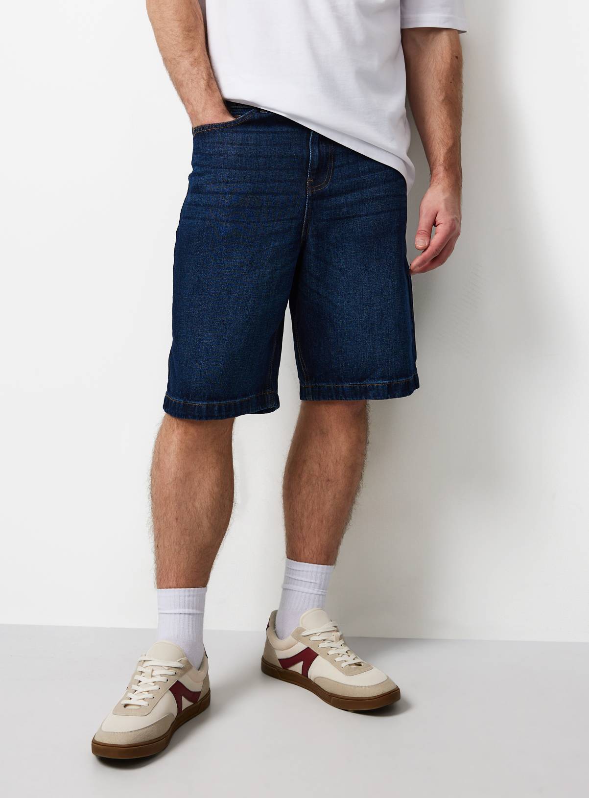Dark Denim Baggy Shorts 42 - Image 1